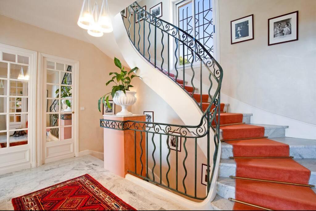 Le Castel Rose Super Cannes, Face Aux Iles De Lerins Vallauris Exterior photo