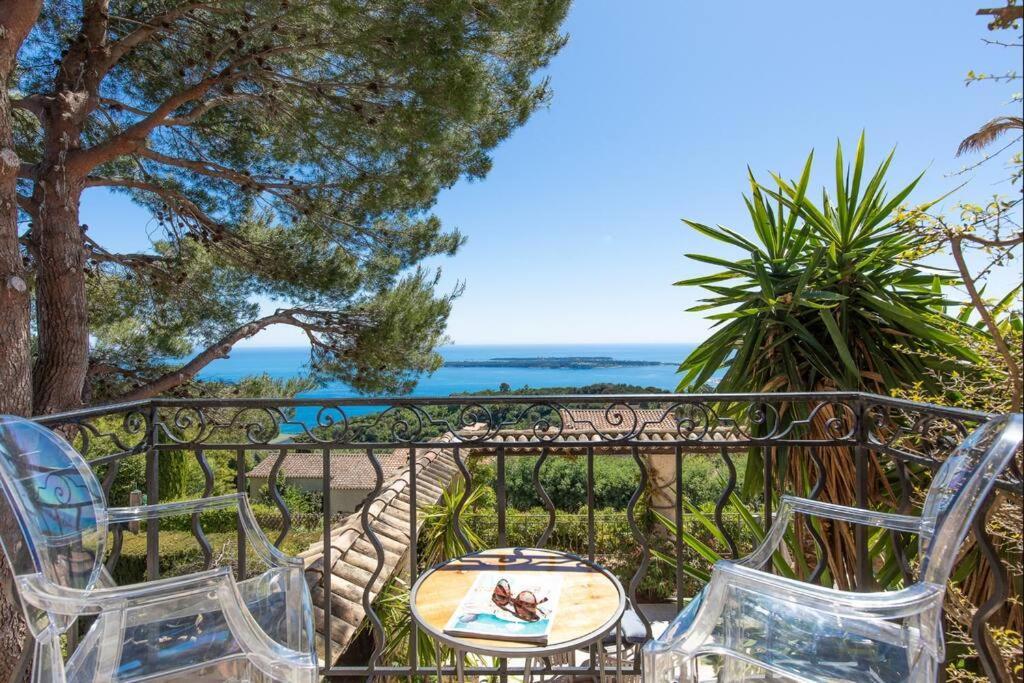 Le Castel Rose Super Cannes, Face Aux Iles De Lerins Vallauris Exterior photo