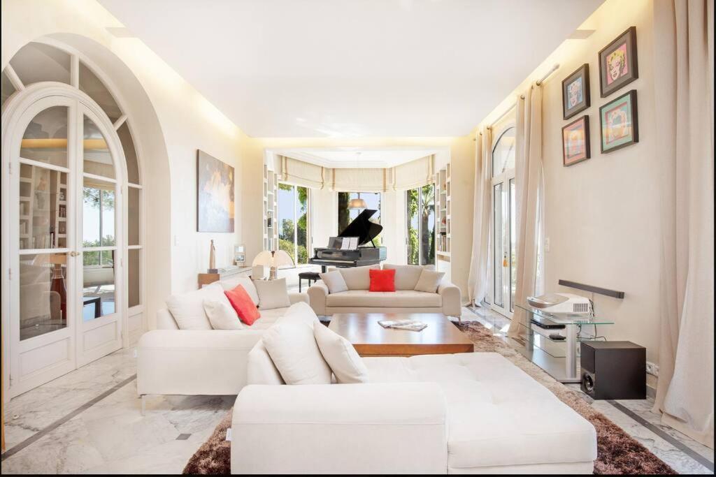 Le Castel Rose Super Cannes, Face Aux Iles De Lerins Vallauris Exterior photo